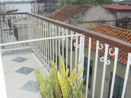 'Balcon' is what you can see in this casa particular picture. Casas particulares are an alternative to hotels in Cuba. Check our website cuba-particular.com often for new casas.