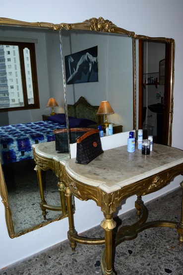 'Habitacin 1' Casas particulares are an alternative to hotels in Cuba. Check our website cubaparticular.com often for new casas.
