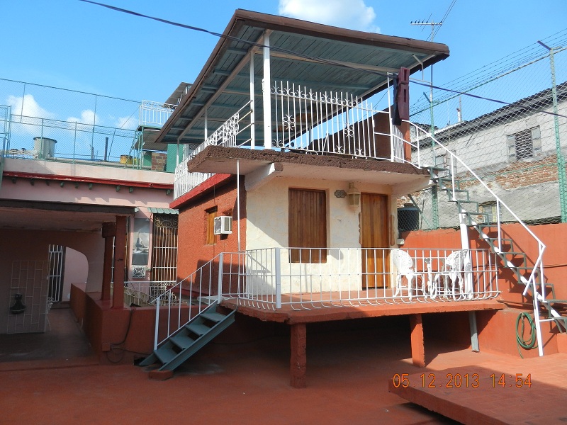 '' is what you can see in this casa particular picture. Casas particulares are an alternative to hotels in Cuba. Check our website cuba-particular.com often for new casas.