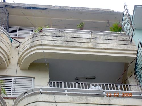 'Balcony' is what you can see in this casa particular picture. Casas particulares are an alternative to hotels in Cuba. Check our website cuba-particular.com often for new casas.