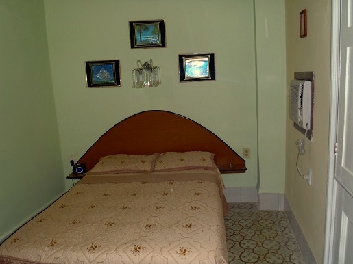 'Bedroom 3' is what you can see in this casa particular picture. Casas particulares are an alternative to hotels in Cuba. Check our website cuba-particular.com often for new casas.