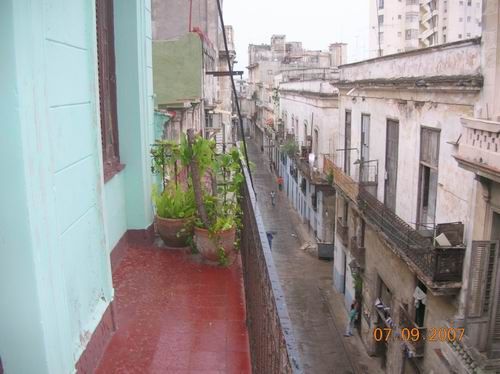 'balcon' is what you can see in this casa particular picture. Casas particulares are an alternative to hotels in Cuba. Check our website cuba-particular.com often for new casas.
