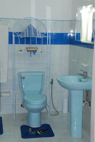 'Bathroom 3' Casas particulares are an alternative to hotels in Cuba. Check our website cubaparticular.com often for new casas.