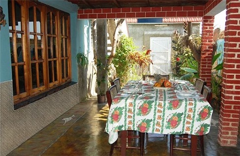 'Comedor de afuera' is what you can see in this casa particular picture. Casas particulares are an alternative to hotels in Cuba. Check our website cuba-particular.com often for new casas.