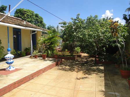 'Backyard' is what you can see in this casa particular picture. Casas particulares are an alternative to hotels in Cuba. Check our website cuba-particular.com often for new casas.
