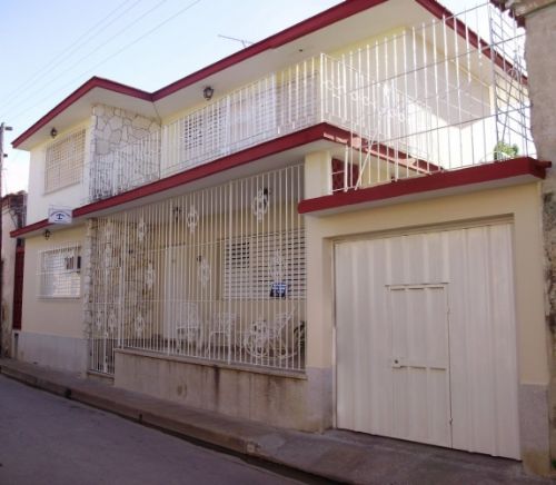 Casa Particular Casa Hostal Ivan y Lucy at Camaguey, Camaguey (click for details)